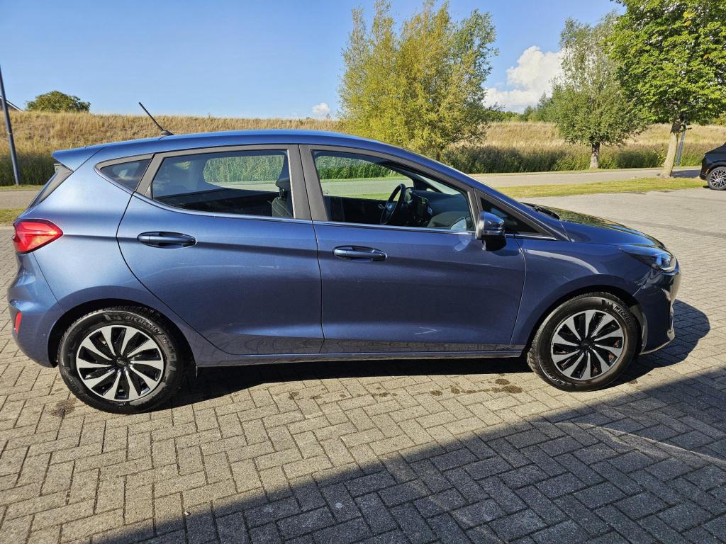 Ford Fiesta 1.0 ecoboost hybrid titanium