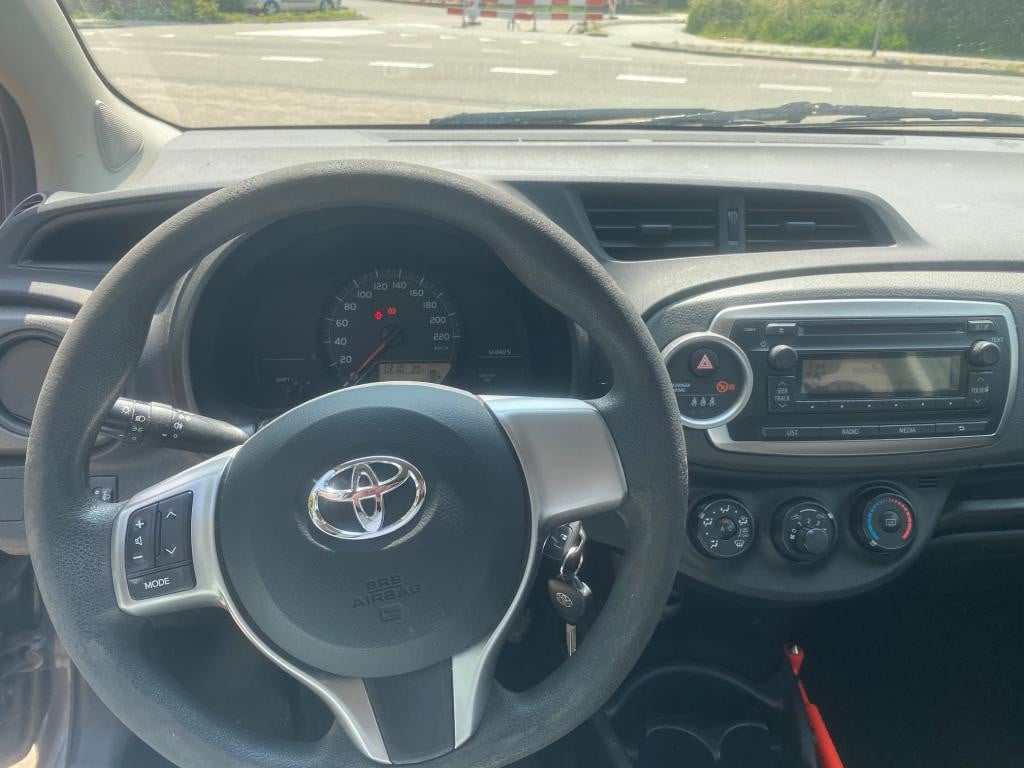 Toyota Yaris 1.0 vvt-i comfort