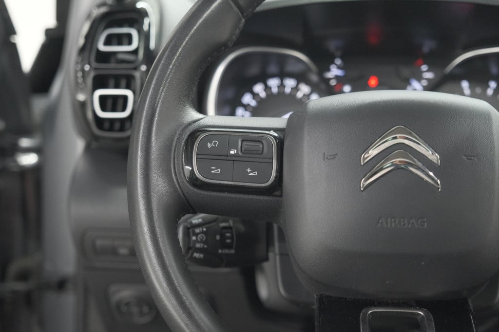 Citroen C3 Aircross puretech 110 eat6 shine | trekhaak | panoramadak | head
