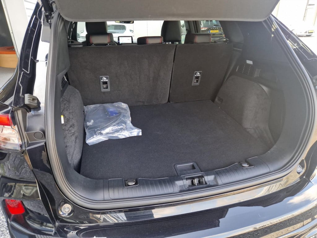 Ford Kuga 2.5 phev 225pk st-line x, driverpack, winterpakket, trekhaak