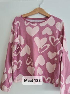 Roze hartjes shirt van Primark  Maat 128