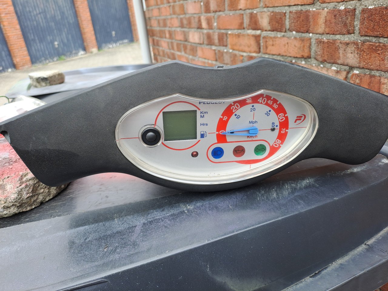 Te koop bijna alles voor peugeot vivacity en speedfighter