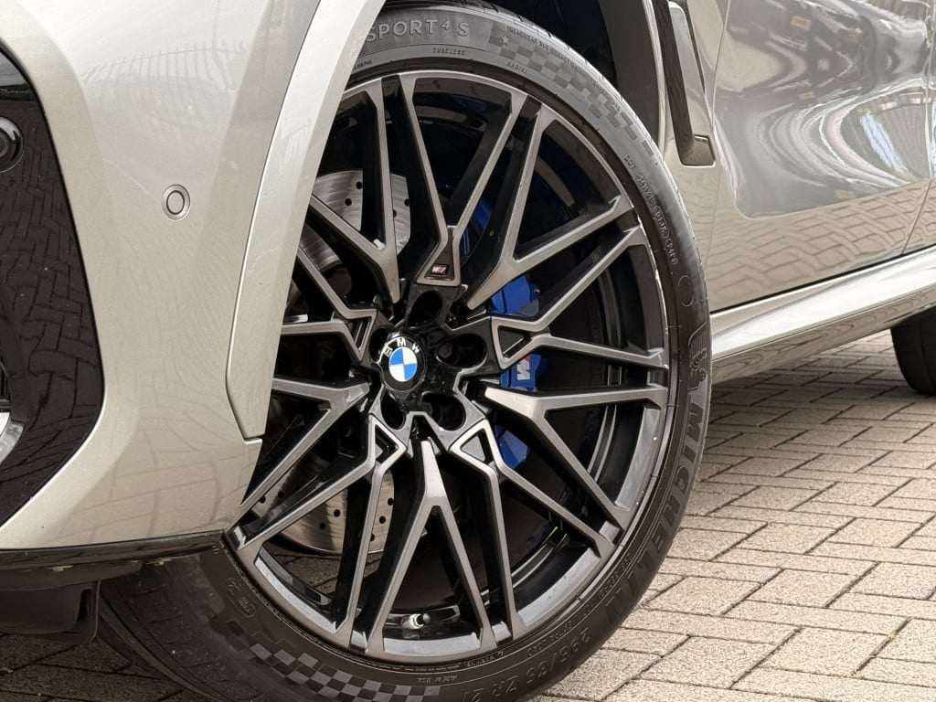 BMW X6 m competition | btw | pano | softclose | 360 camera | harman kardon 
