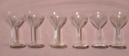 6 oude, mooi geslepen, advocaatglaasjes