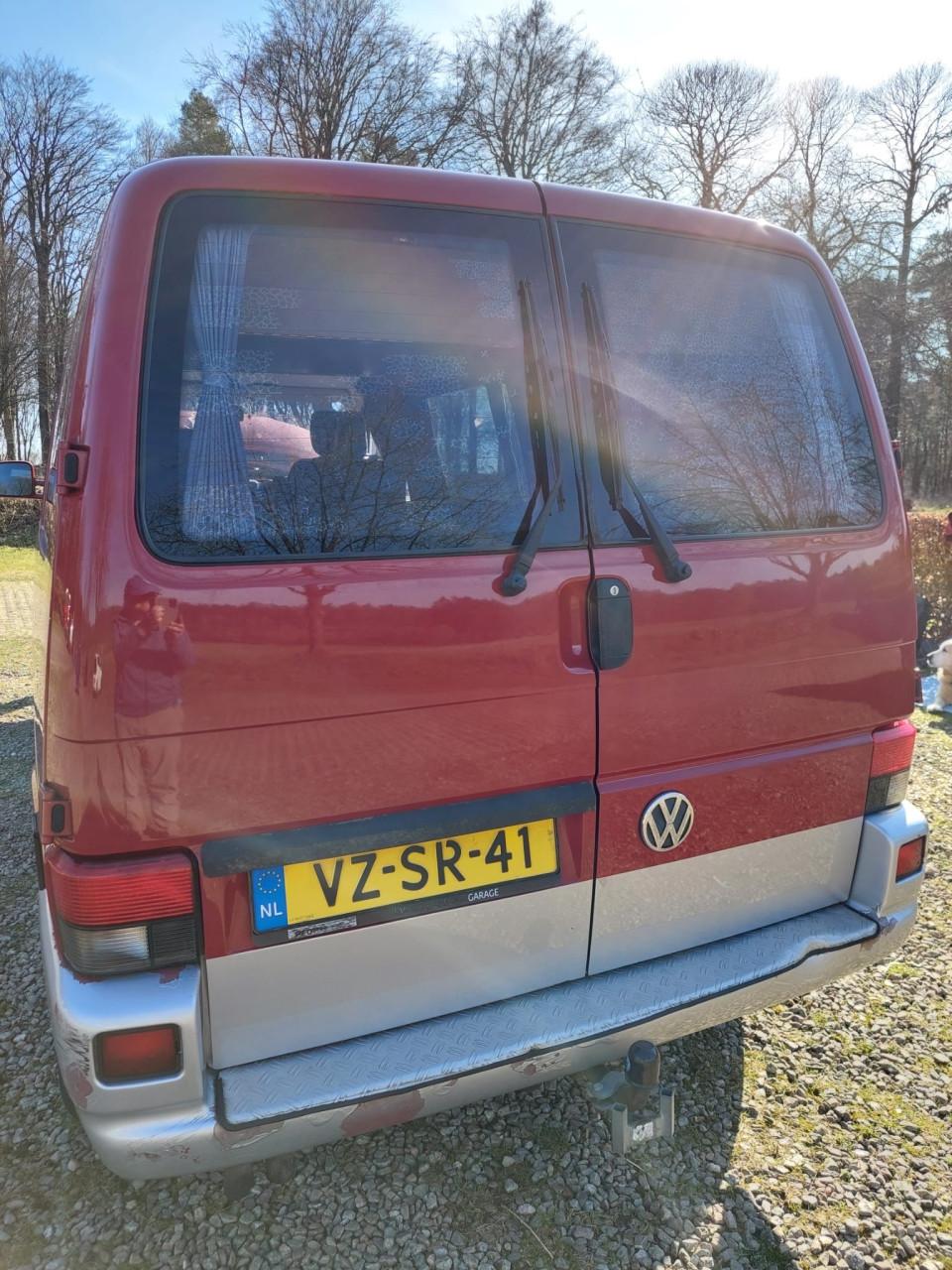 Rode avontuurlijke Camper