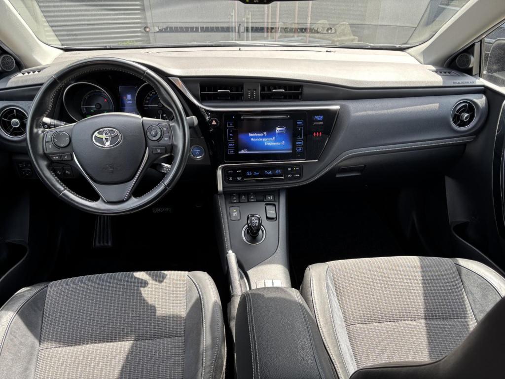 Toyota Auris 1.8 hybrid executive nl-auto!