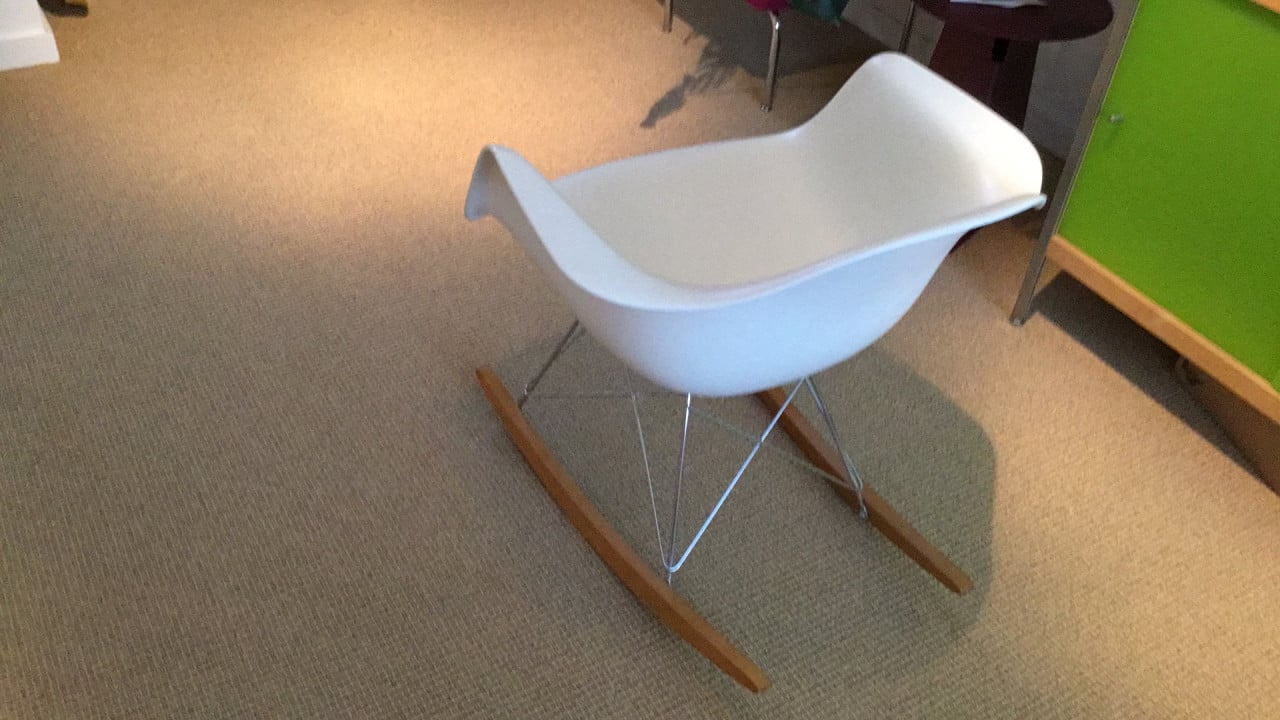 Design Vitra Eames schommelstoel