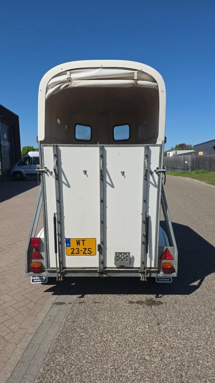 1,5 paardentrailer vol polyester alu bodem
