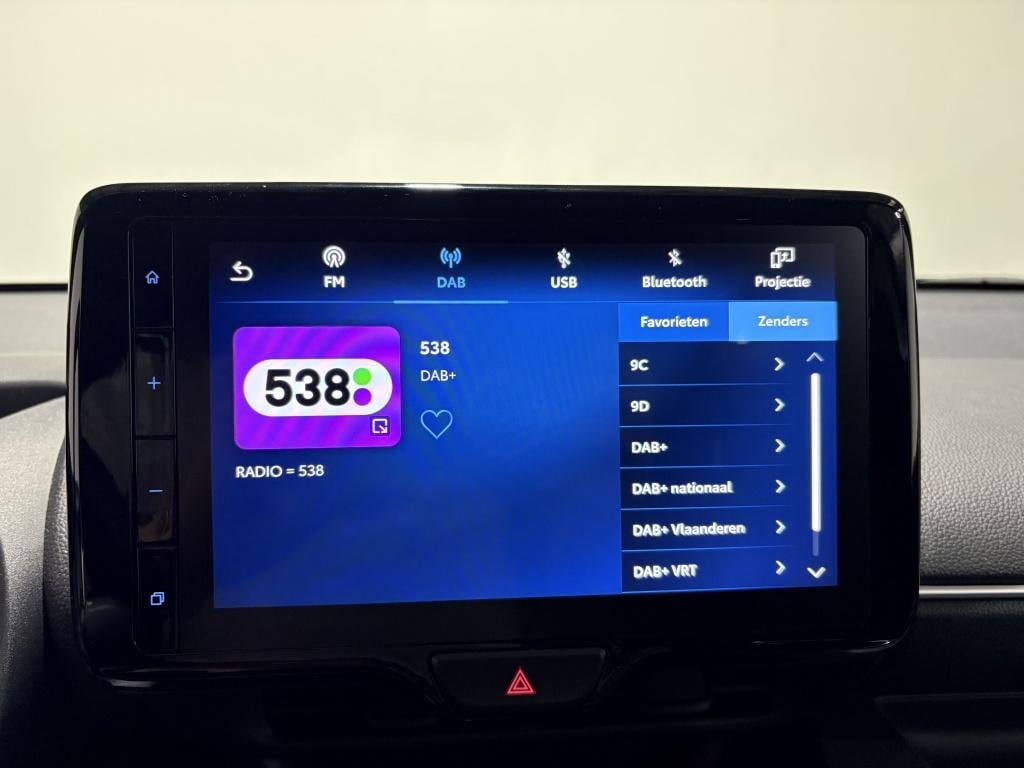 Toyota Yaris 1.5 hyb. executive