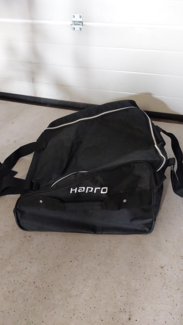 Dakkoffer Hapro Traxer 6.6 met dragers en tassen