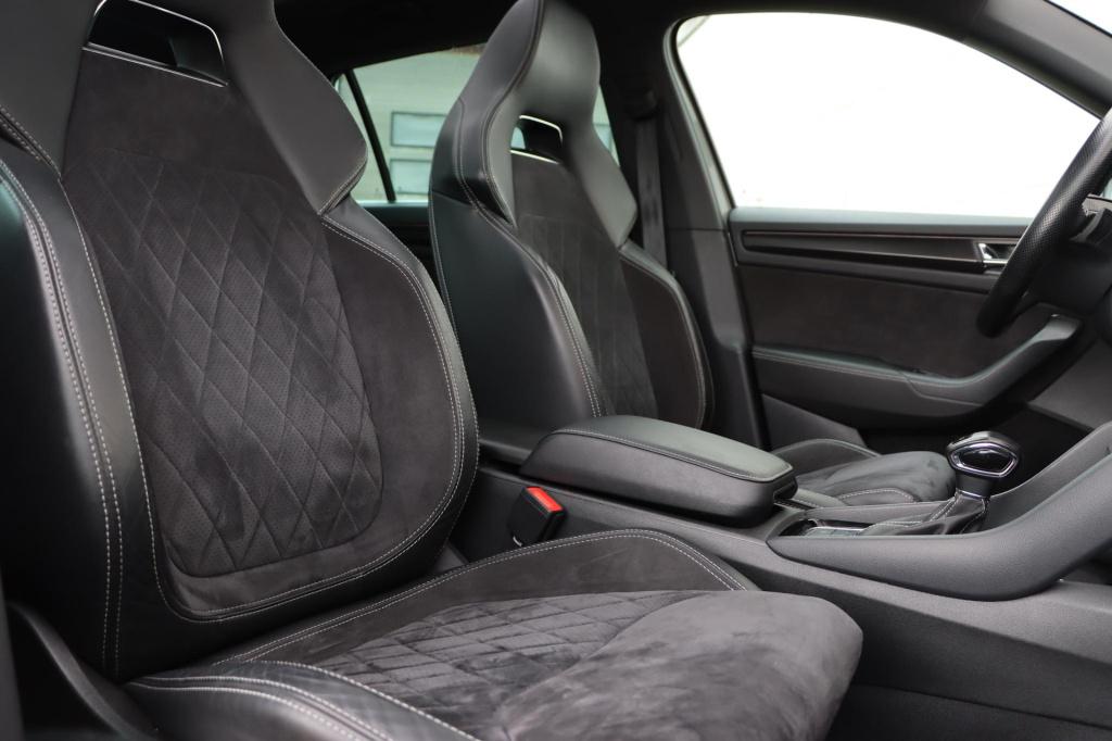 Skoda Kodiaq 1.5 tsi sportline business 150pk dsg7 | trekhaak | pano | memo