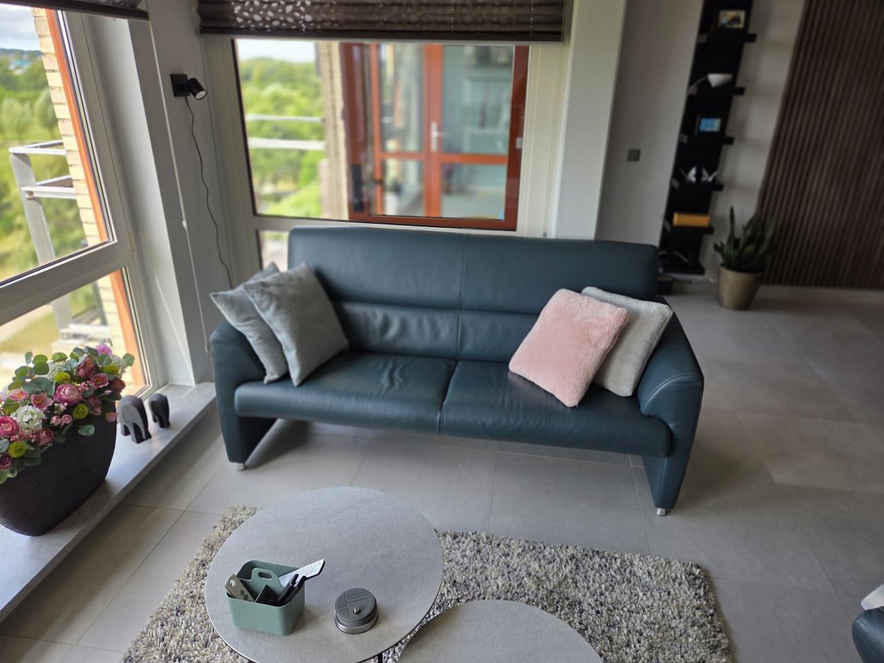 Leren bank als nieuw van Motel.