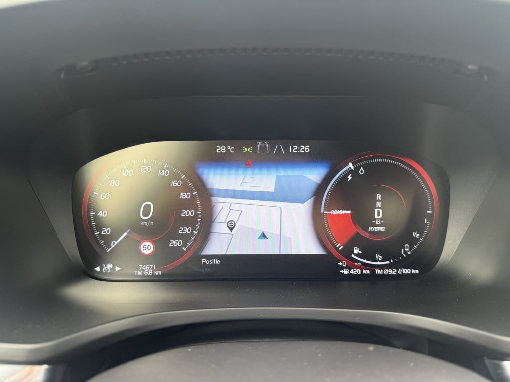 Volvo V60 t6 340pk recharge r-design| panodak| adap.cruise| 360camera| tre