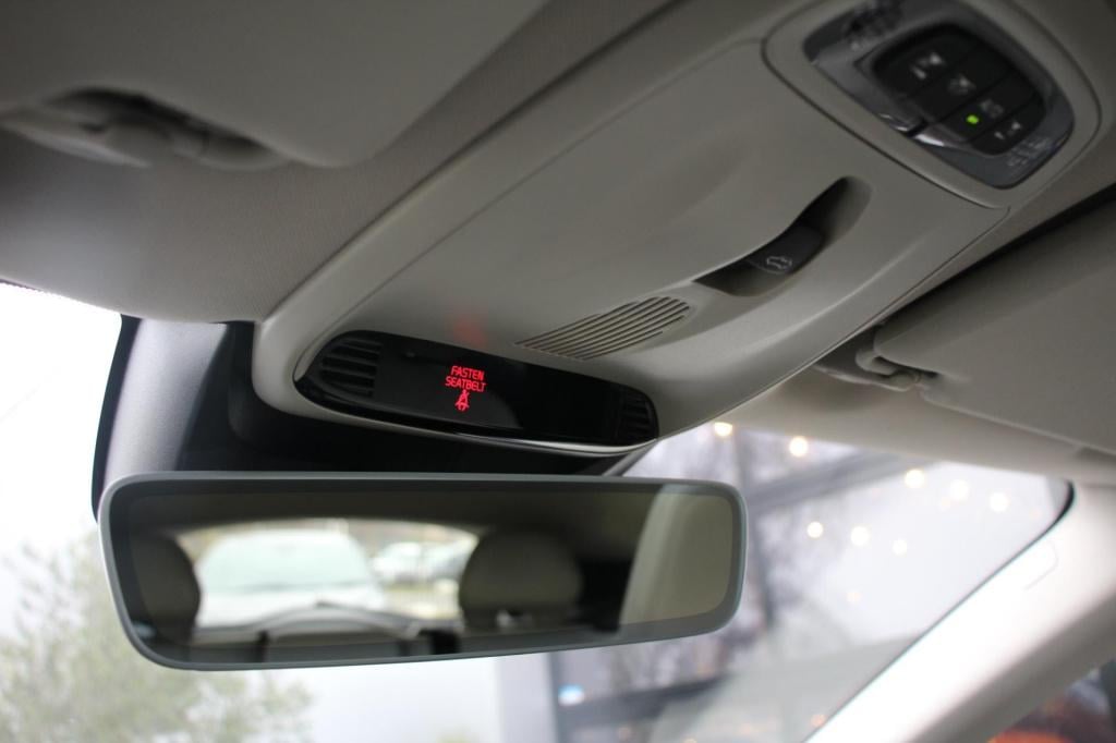 Volvo V40 1.5 t2 signature edition - leder - automaat - panoramadak - camer