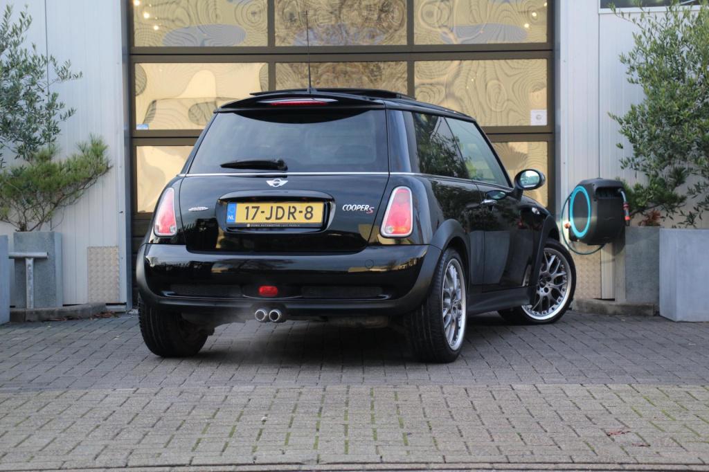 Mini Cooper mini 1.6 aut. john cooper works - pano - xenon - leder - harman