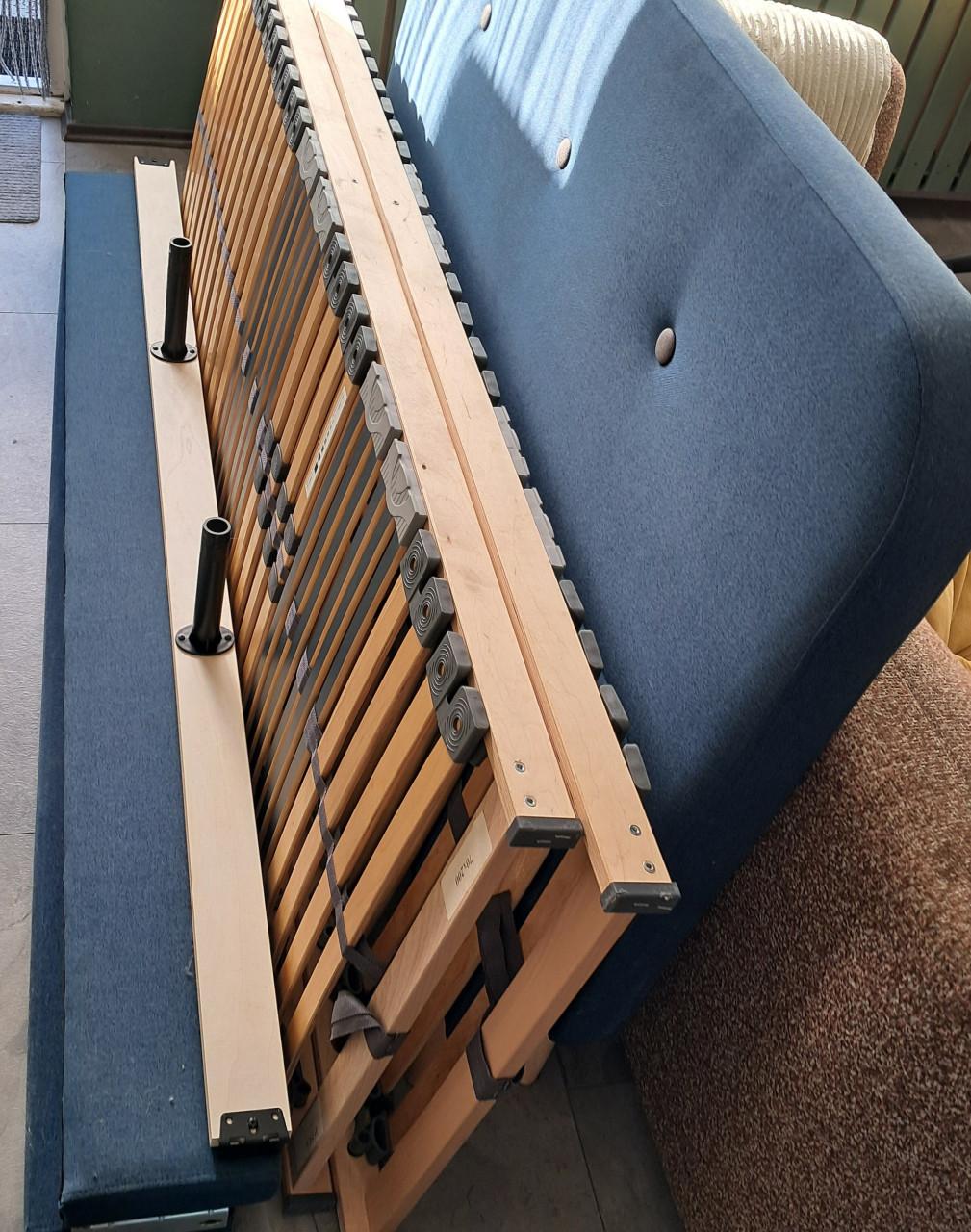 Bed 1.40 x 2.00 incl lattenbodems GRATIS VANDAAG OPHALEN
