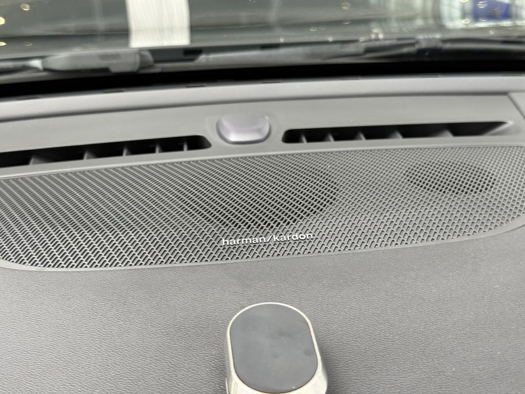 Volvo XC40 t5 262pk recharge ultra dark| full options !