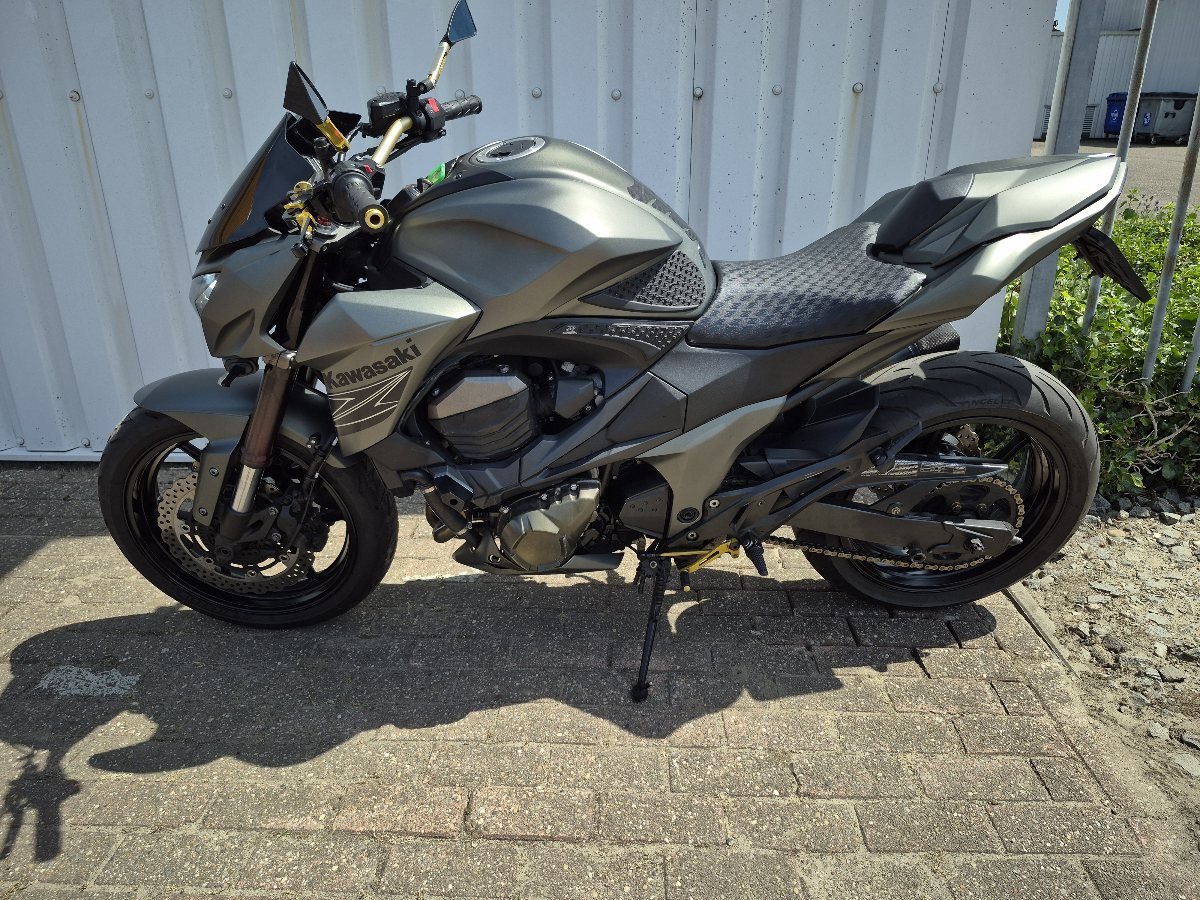 Kawasaki Z800 abs, full options!