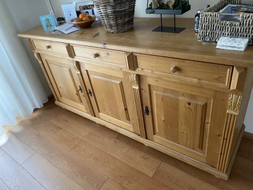 Grenen dressoir