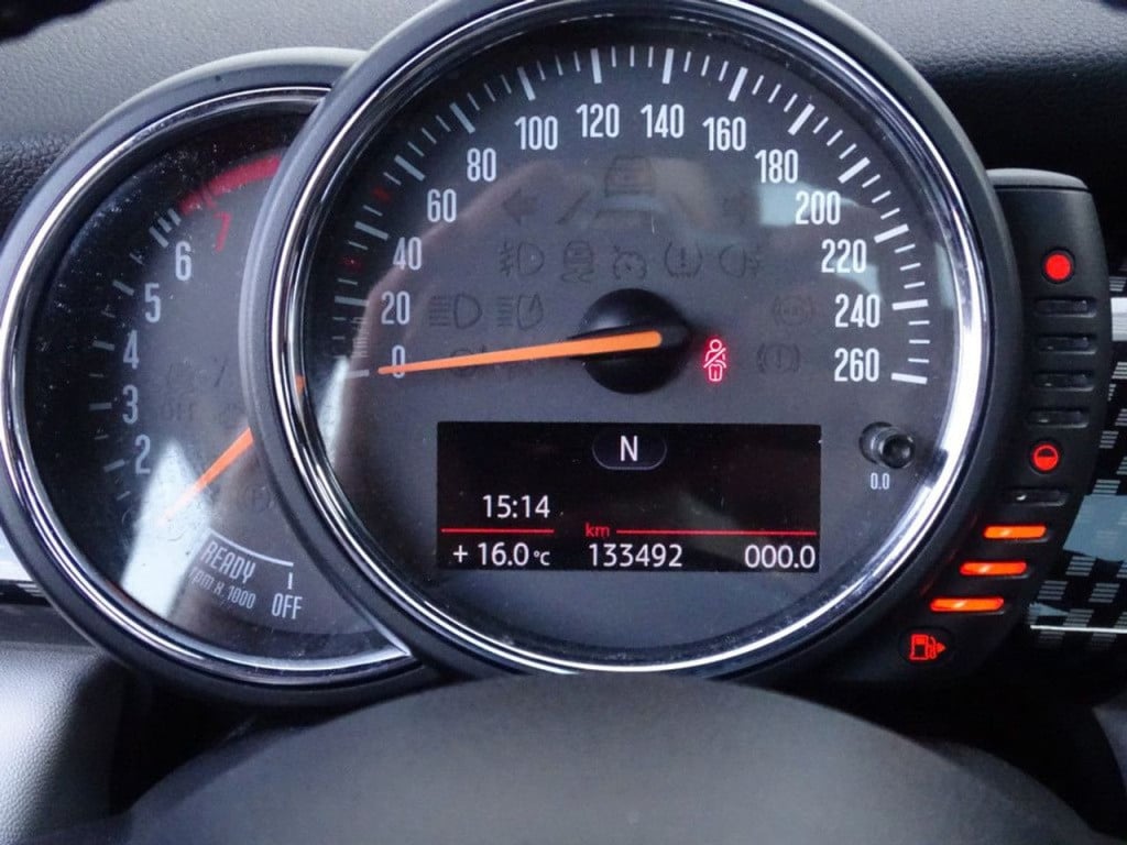 Mini Cooper mini 2.0 chili pano | led | navi | bluetooth