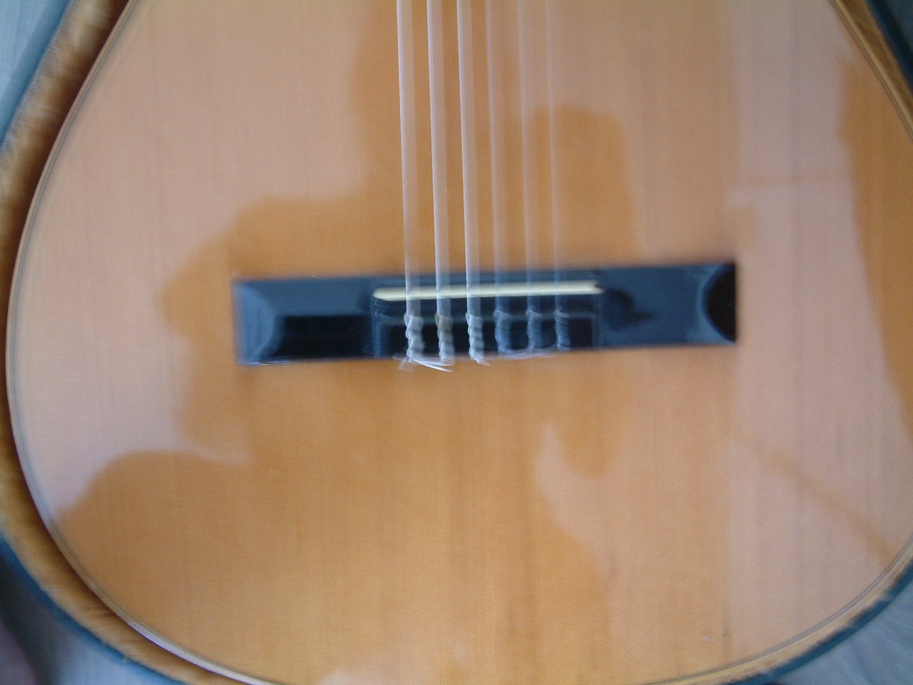 Bekende bouwer  Spaanse gitaren Antonio Fernandez incl rugtas  of koffer