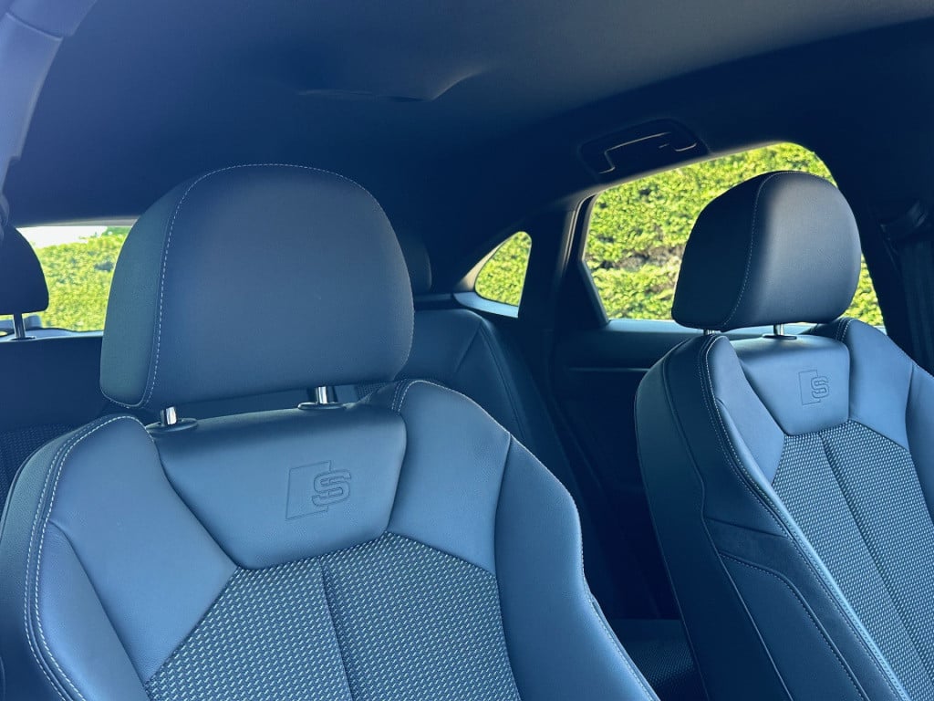 Audi Q3 sportback 35 tfsi 150pk s-tronic 2x s-line | zwart optiek | camera 