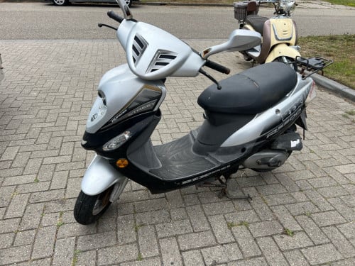 Scooters voor onderdelen of sleutelen