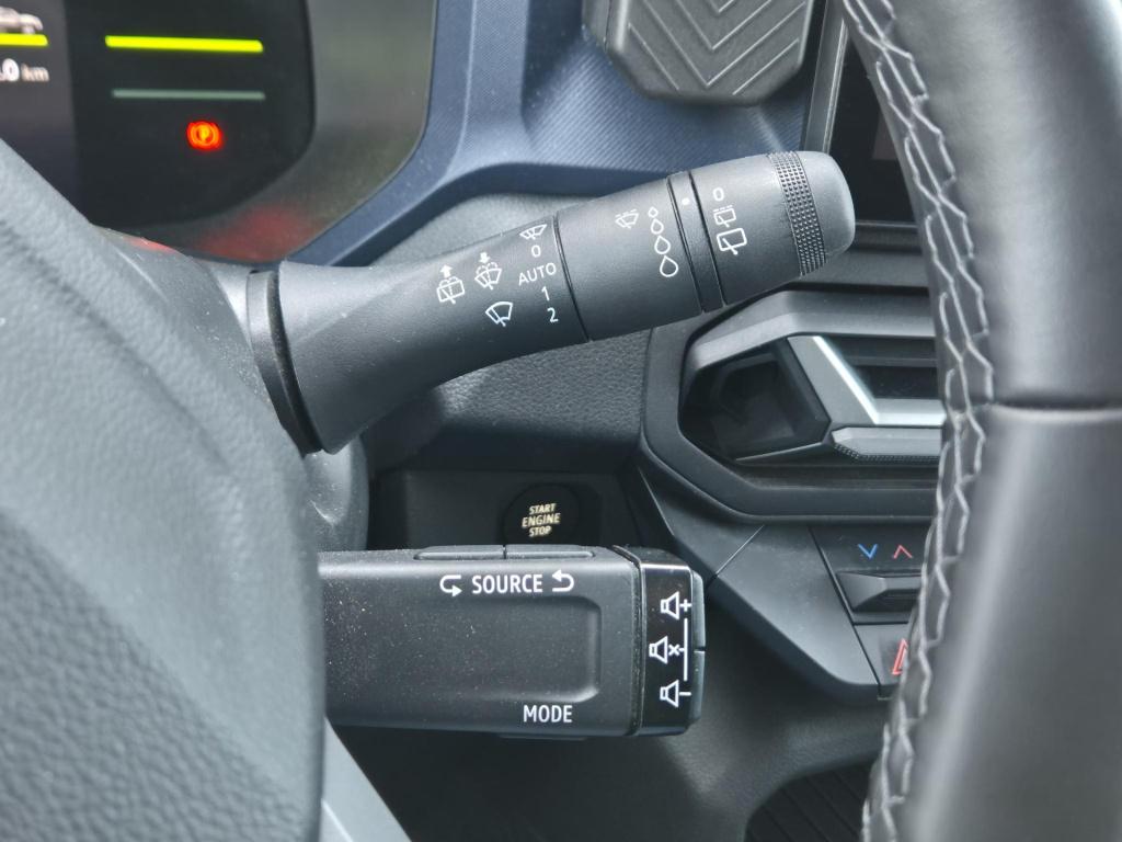 Dacia Duster 1.6 hybrid 140 journey camera, climate control, apple/android 