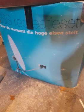 Schotel met ontvanger  compleet