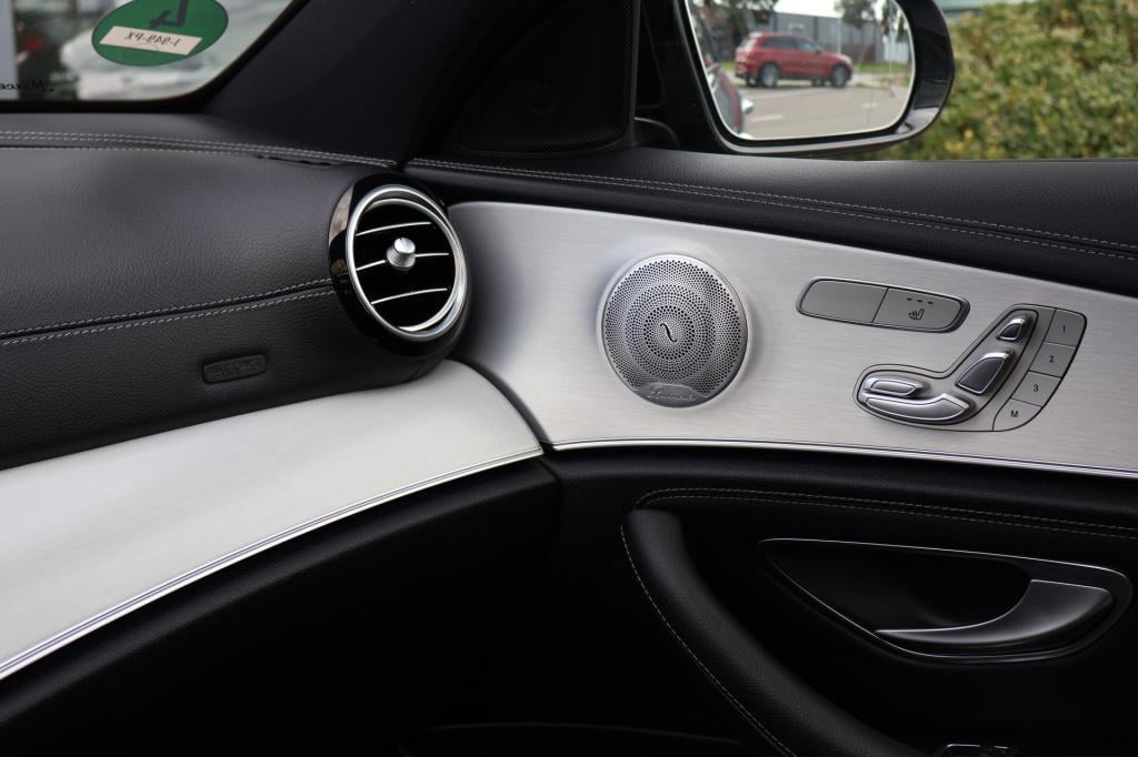 Mercedes-Benz E-Klasse 200 business solution amg l panoramadak l burmester 