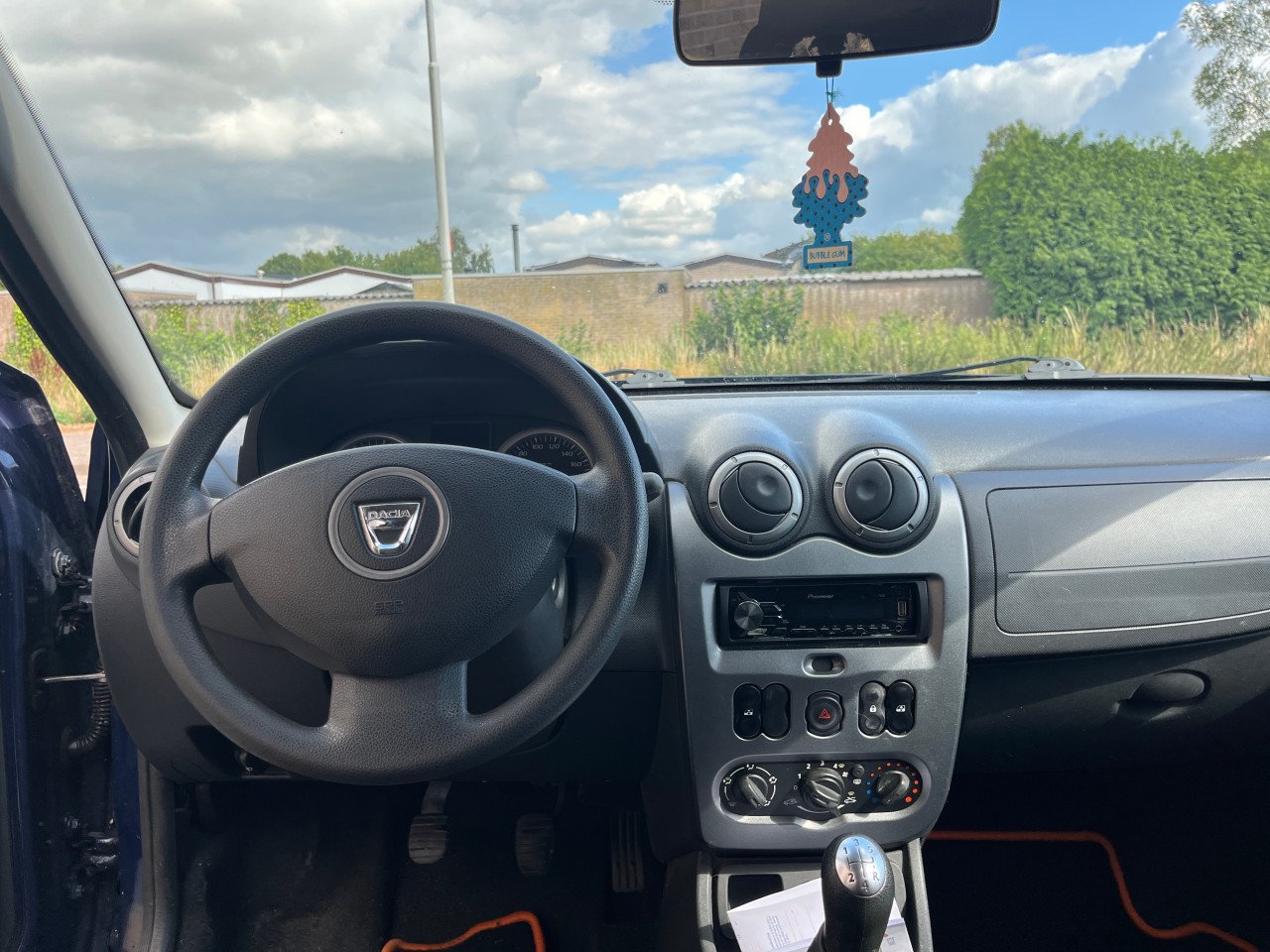 Dacia Duster 1.6i Ambiance 2012