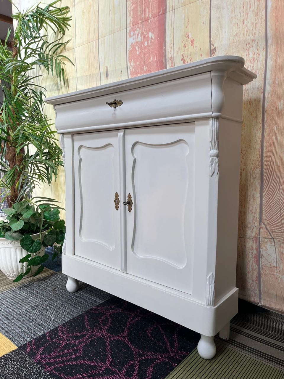 Biedermeier van gering formaat No 734