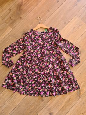 Benetton rood, roze bloemetjes jurkje Maat 128-134