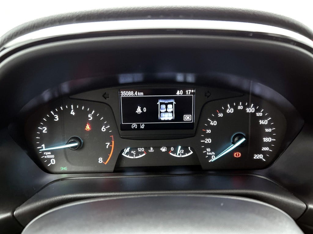 Ford Fiesta 1.0 ecoboost titanium | lmv | parkeer sensoren | cruise control