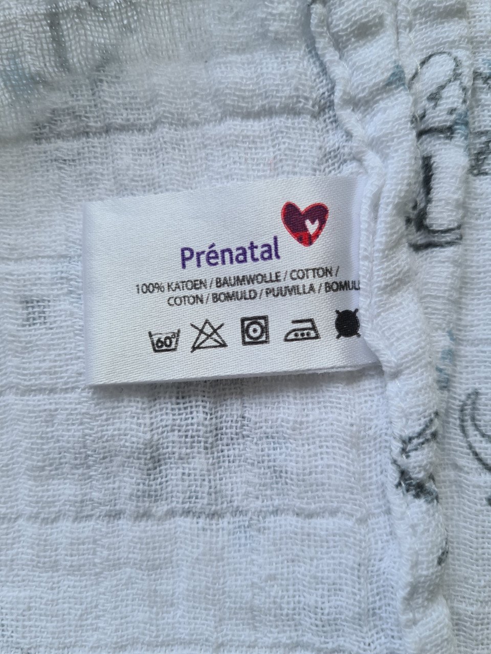 15 stuks  witte / draakje hydrofiel doeken / luiers van Prenatal