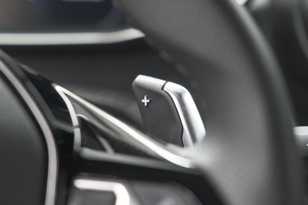 Peugeot 208 1.2 hybrid 145 e-dcs6 gt | alcantara pakket | camera | apple ca