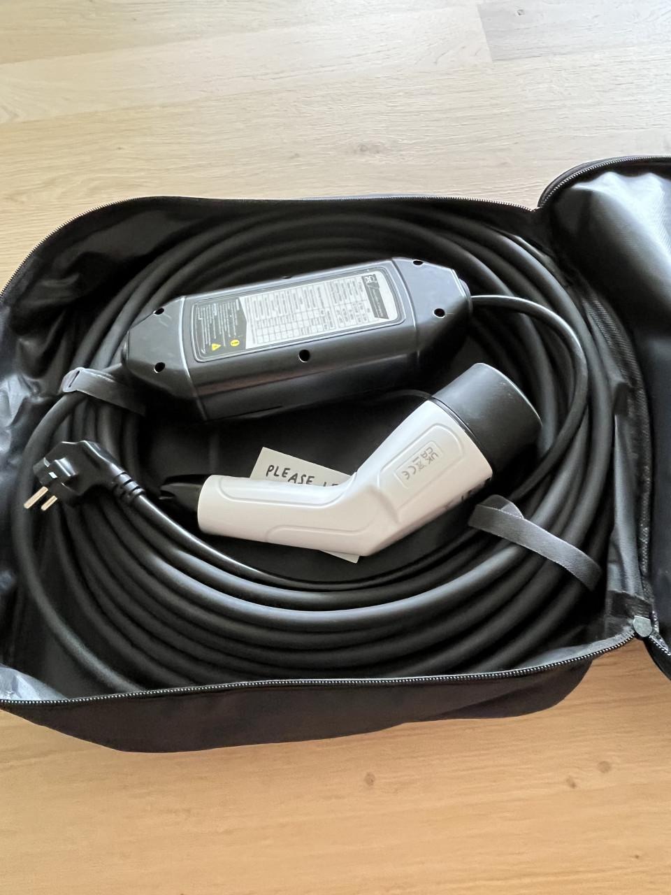 Te koop: VoltEdge Mobiele thuislader 3,7 KW, Type 2 15m, 16A 1fase