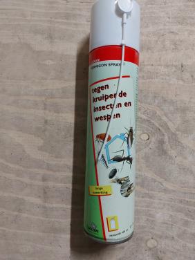 Spray tegen kruipende insecten