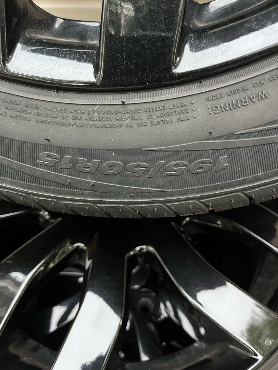 15 “ LM velgen Kia Picanto