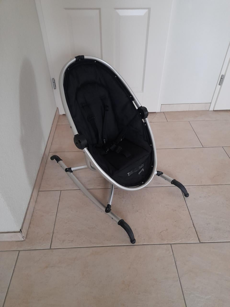Titanium baby wipstoel (in goede nette staat )