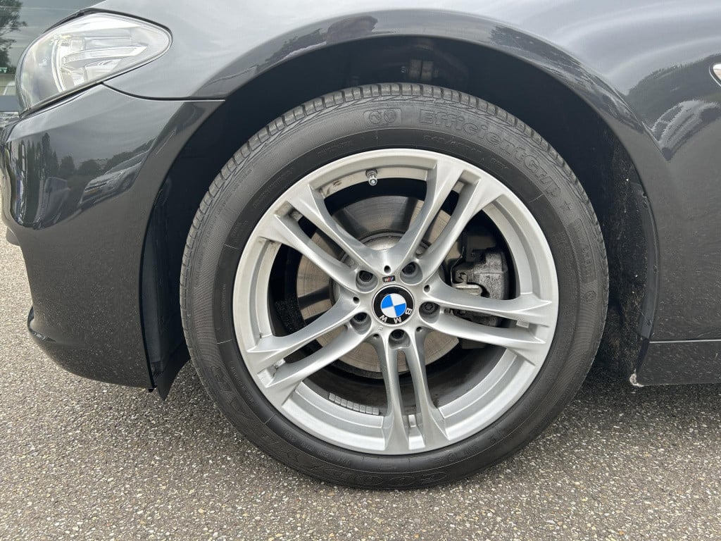 BMW 5 Serie 520i executive sportline|automaat|orgineel nl geleverd
