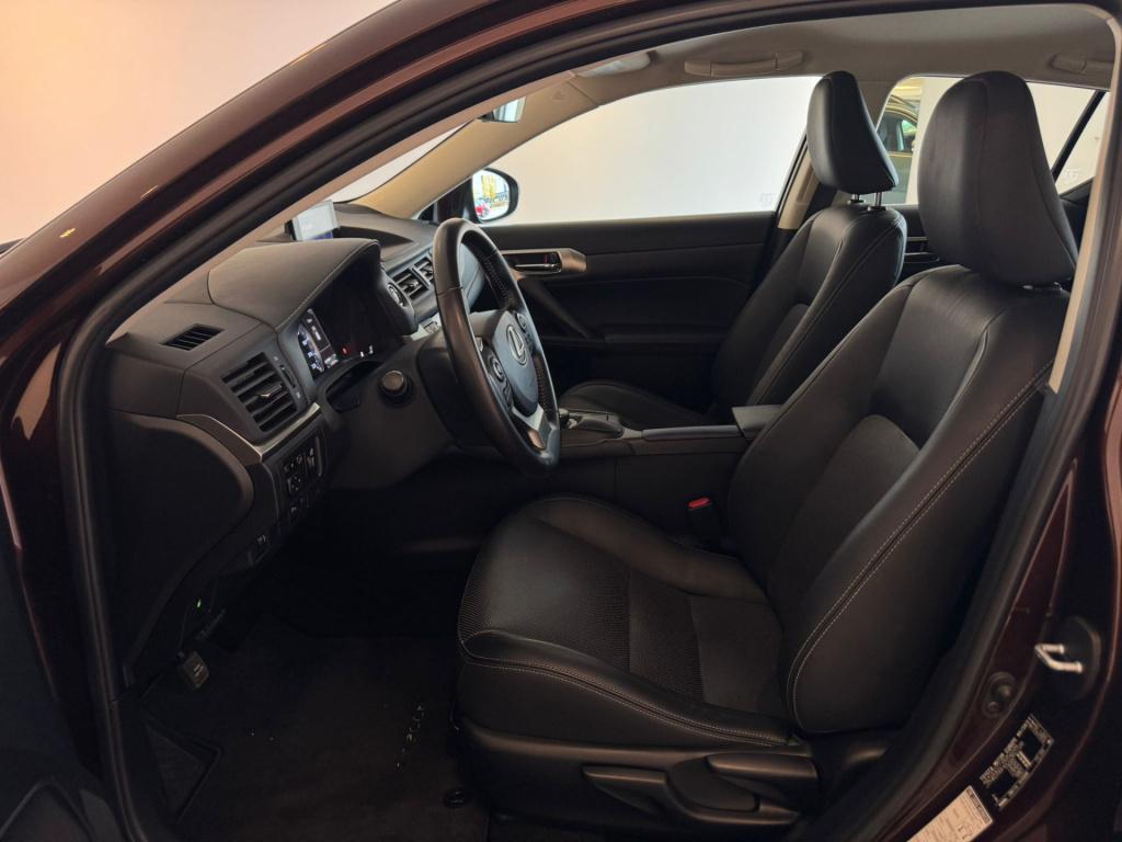 Lexus Ct 200h ultimate edition