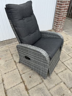 Verstelbare Jutlandia stoel  bijna nieuw en niet gebruikt nieuwprijs €250,-