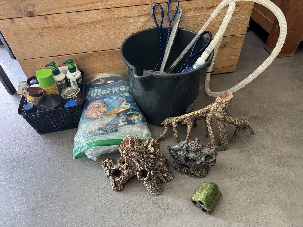 Aquarium (150 liter) met accessoires en benodigdheden