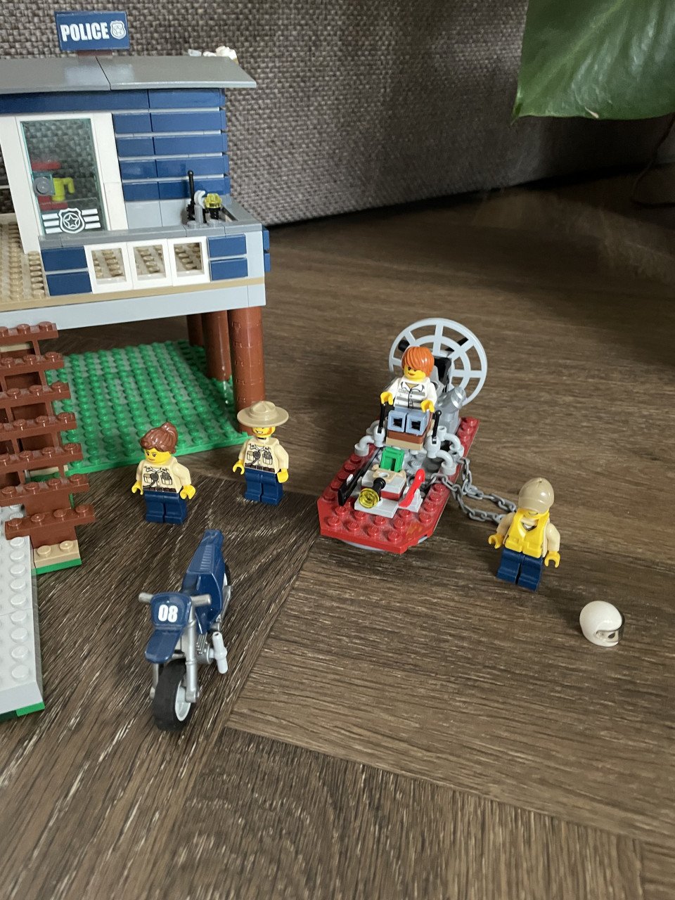 Lego City: Moeraspolitie hoofdbureau 60069