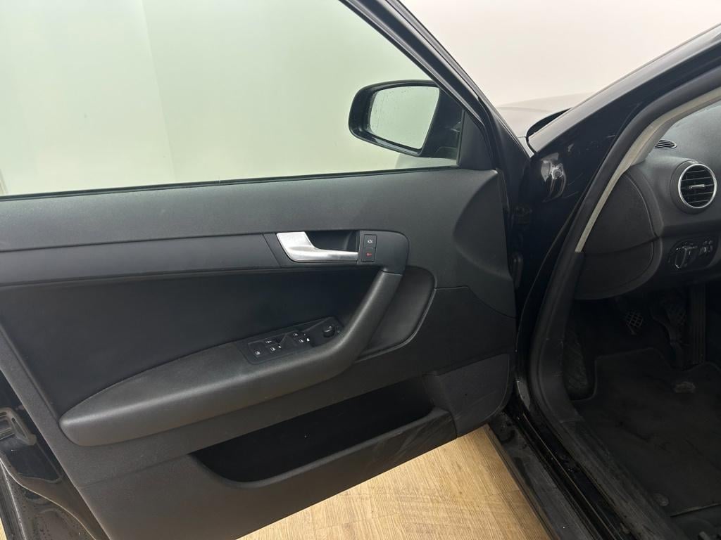 Audi A3 sportback occasion 1.4 tfsi attraction business | zwart | tweedehan