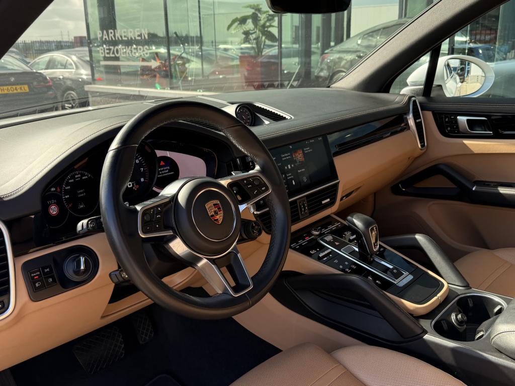 Porsche Cayenne 3.0 | sportdesign | pano | sportchrono | luchtvering | acc 