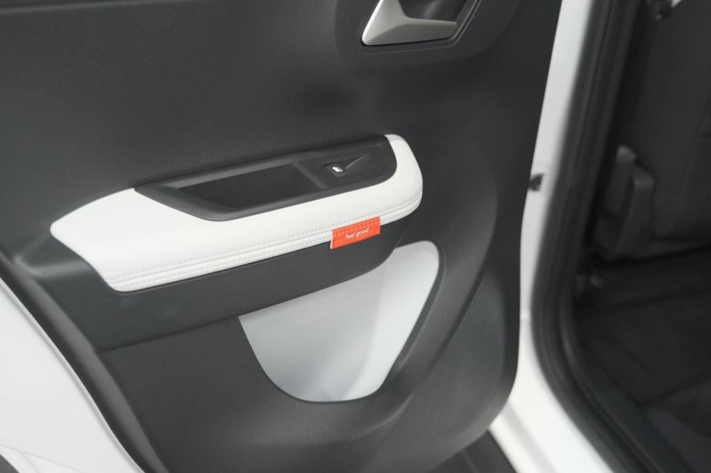 Citroen ë-c3 max 113pk 44 kwh | 11 kw lader | 96% soh | camera | navigatie 