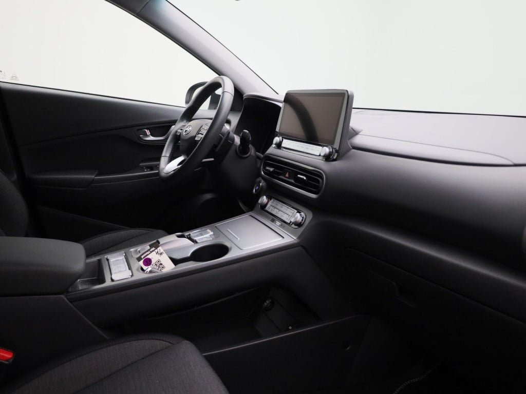 Hyundai Kona ev fashion 39 kwh