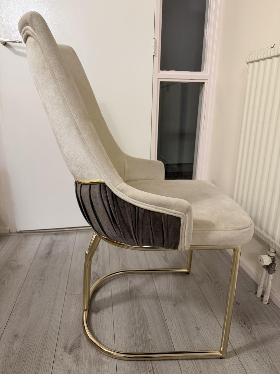 Te koop stoelen